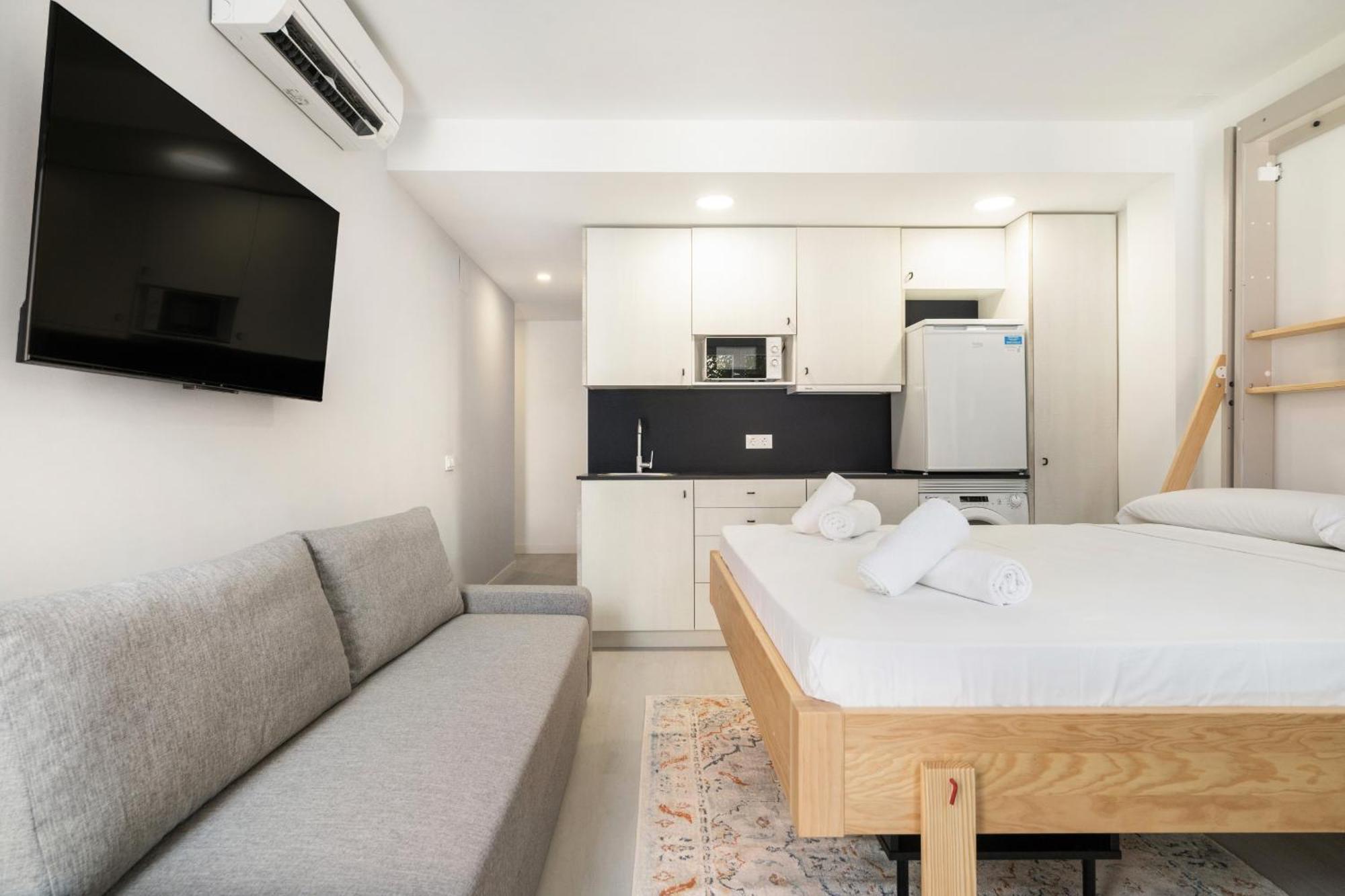 Madriver Apartamentos Reformados Con Parking Gratuito المظهر الخارجي الصورة