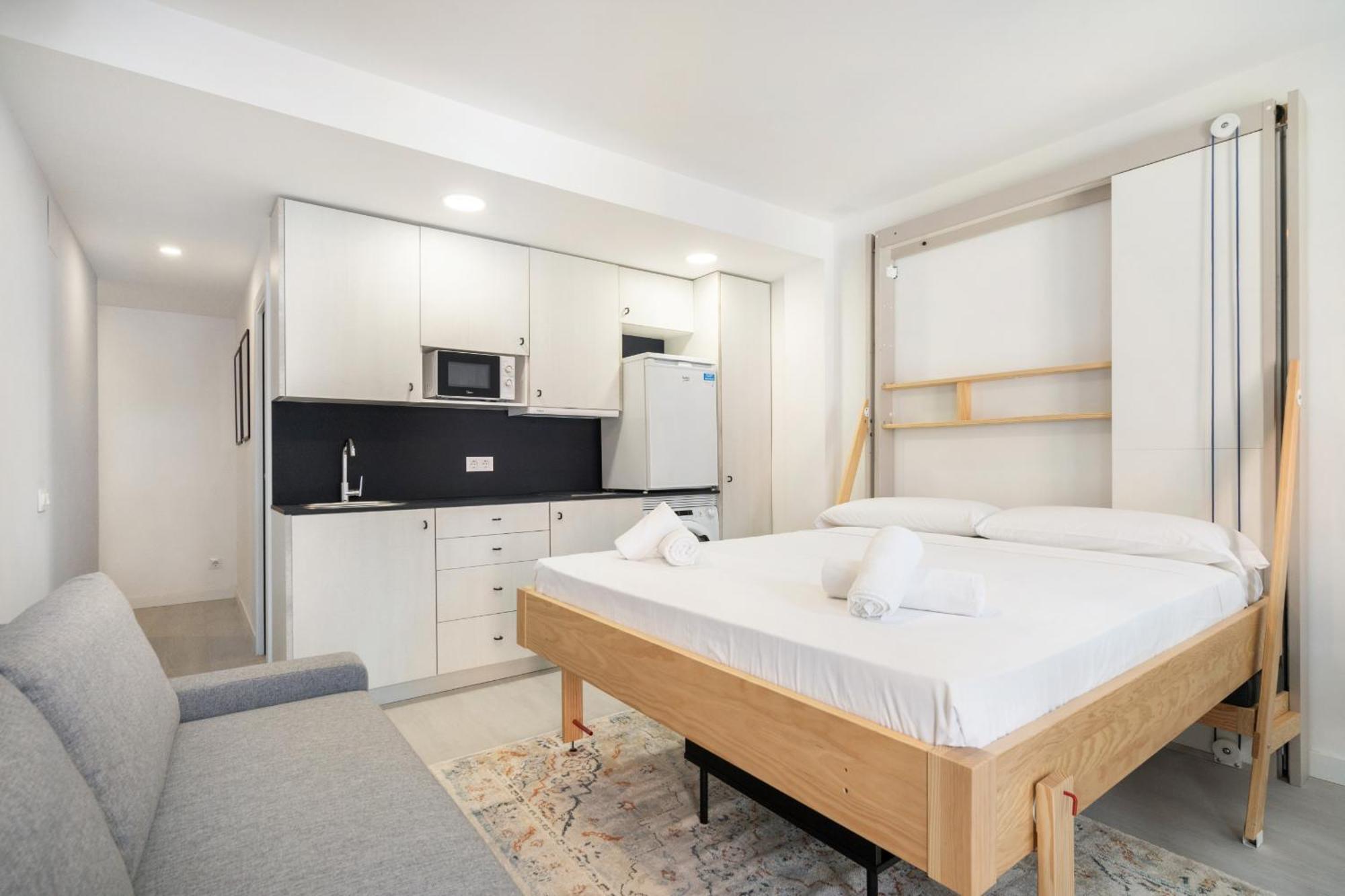Madriver Apartamentos Reformados Con Parking Gratuito المظهر الخارجي الصورة