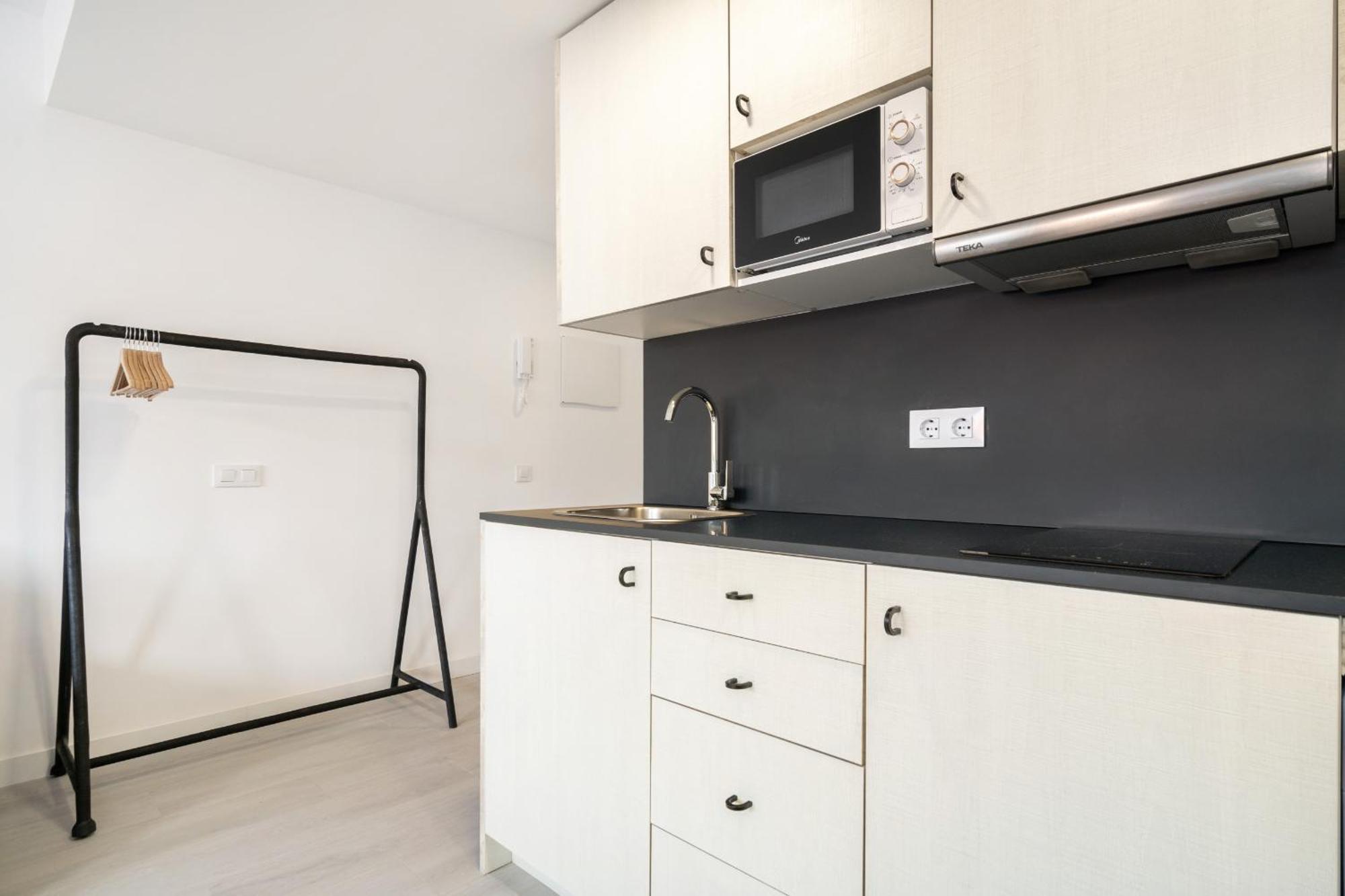Madriver Apartamentos Reformados Con Parking Gratuito المظهر الخارجي الصورة