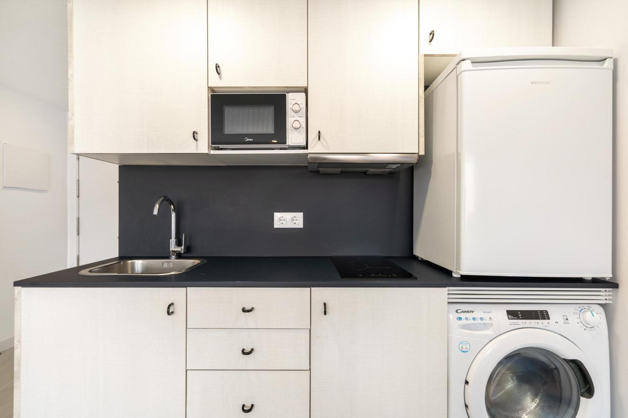 Madriver Apartamentos Reformados Con Parking Gratuito المظهر الخارجي الصورة