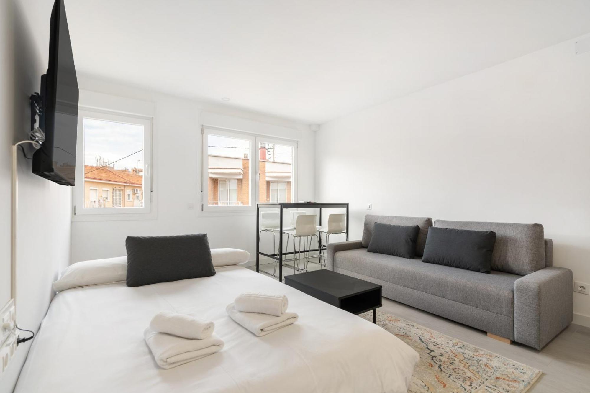 Madriver Apartamentos Reformados Con Parking Gratuito المظهر الخارجي الصورة