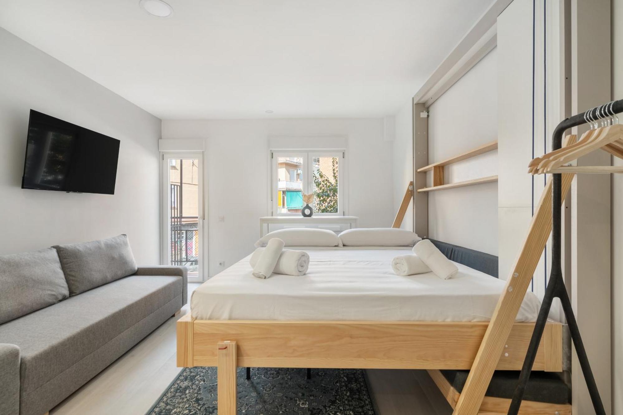 Madriver Apartamentos Reformados Con Parking Gratuito المظهر الخارجي الصورة