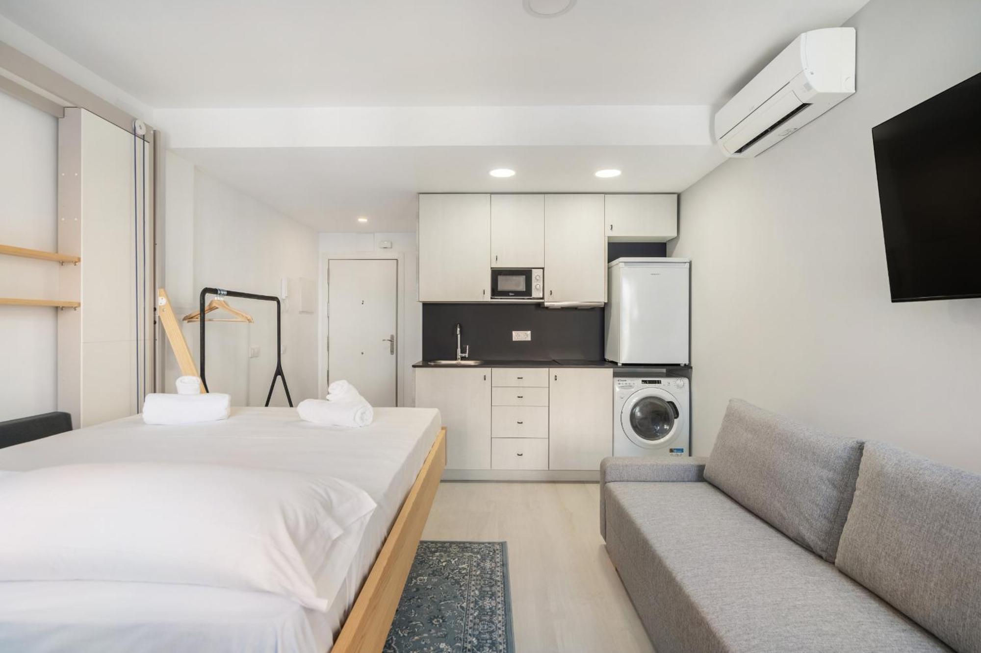Madriver Apartamentos Reformados Con Parking Gratuito المظهر الخارجي الصورة