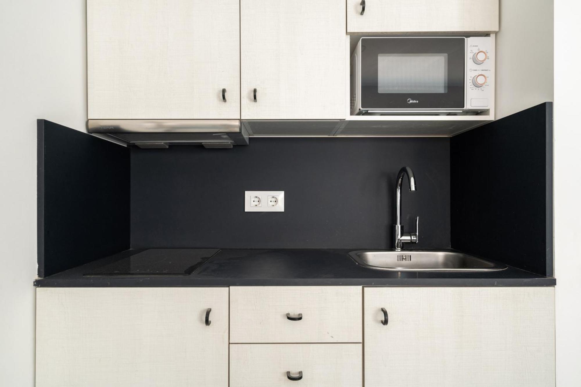 Madriver Apartamentos Reformados Con Parking Gratuito المظهر الخارجي الصورة