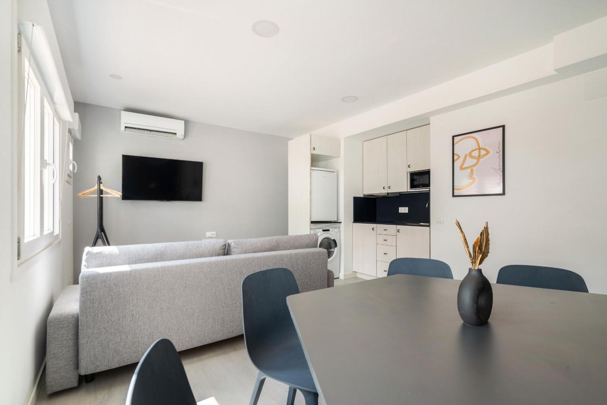 Madriver Apartamentos Reformados Con Parking Gratuito المظهر الخارجي الصورة