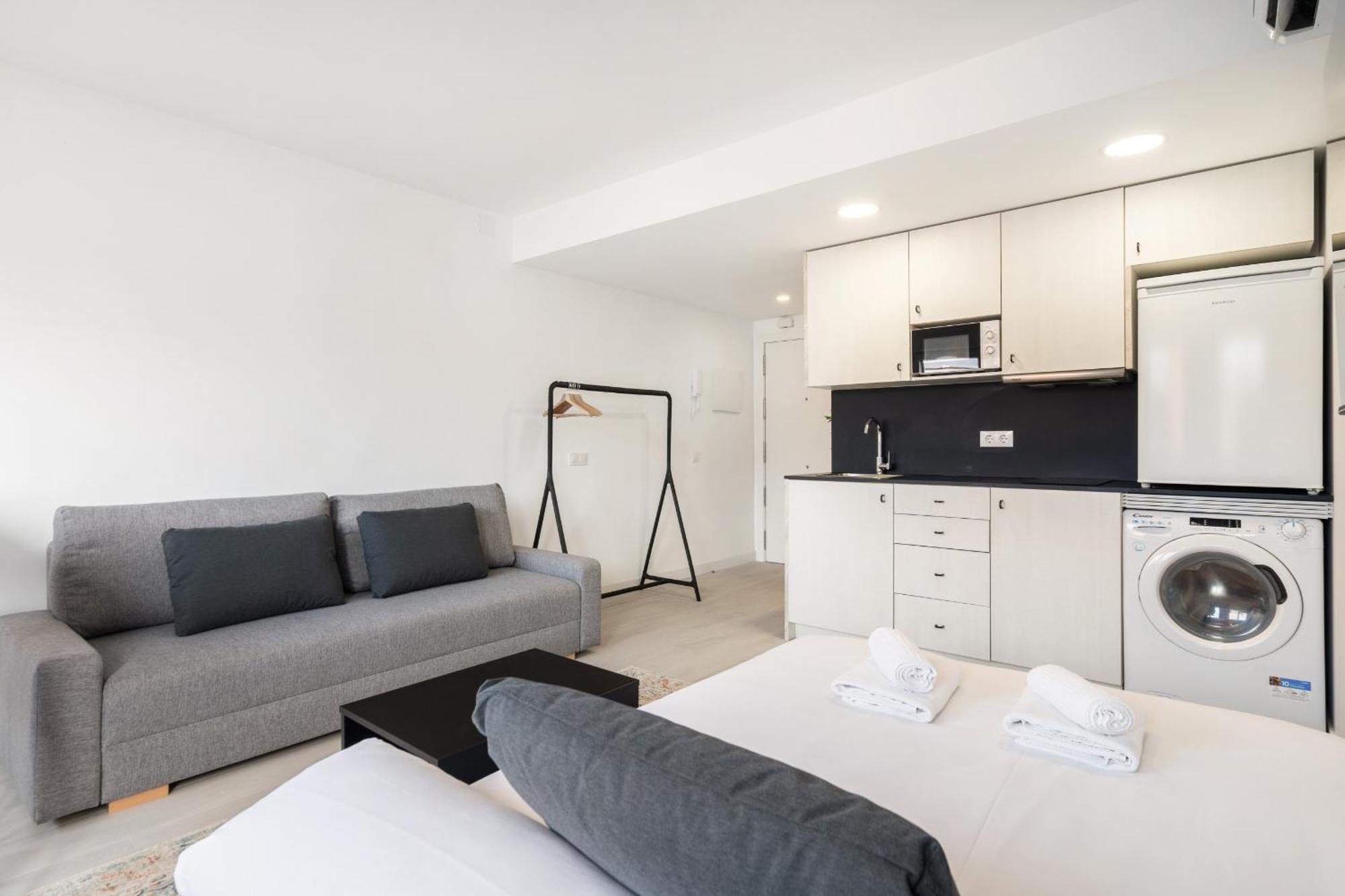 Madriver Apartamentos Reformados Con Parking Gratuito المظهر الخارجي الصورة