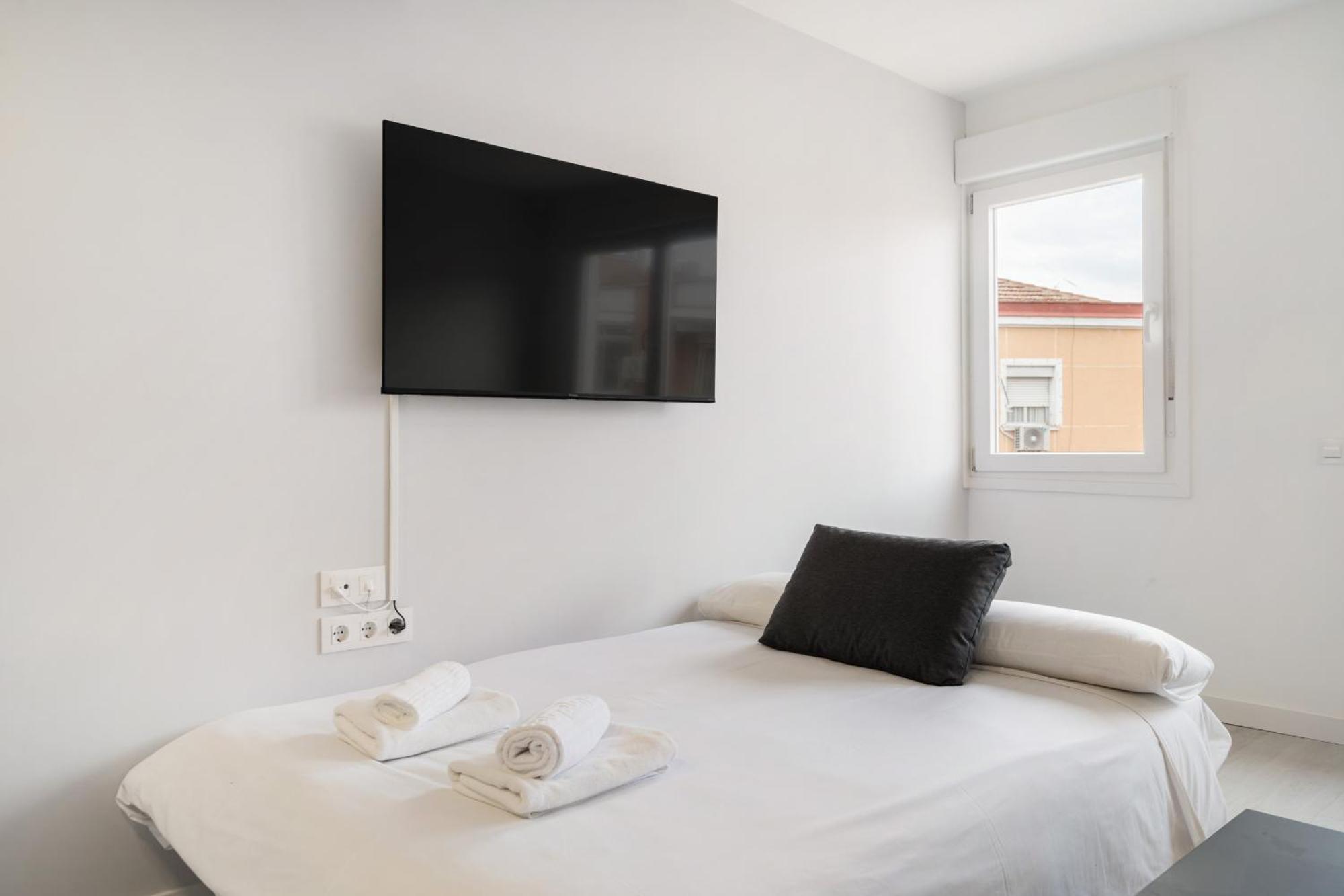 Madriver Apartamentos Reformados Con Parking Gratuito المظهر الخارجي الصورة