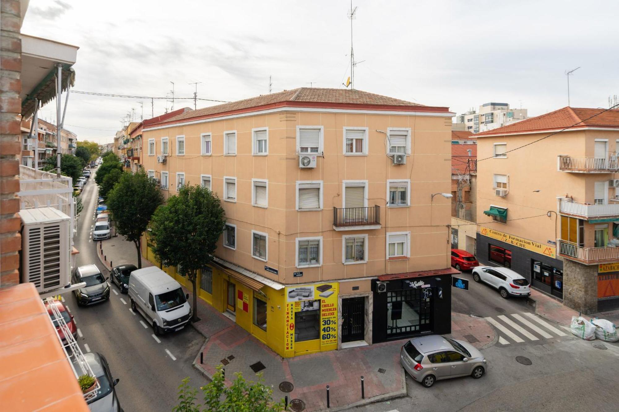 Madriver Apartamentos Reformados Con Parking Gratuito المظهر الخارجي الصورة