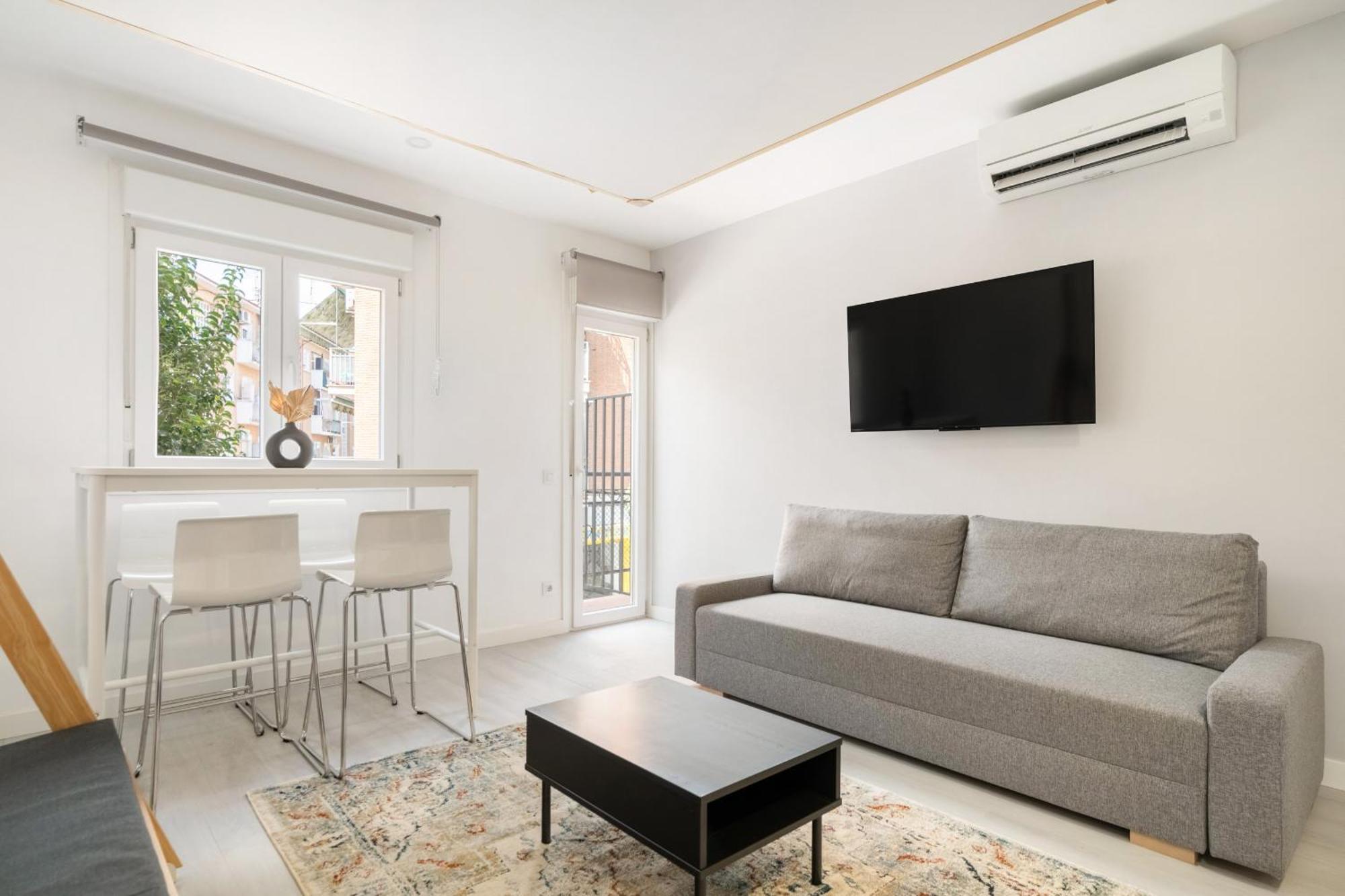 Madriver Apartamentos Reformados Con Parking Gratuito المظهر الخارجي الصورة