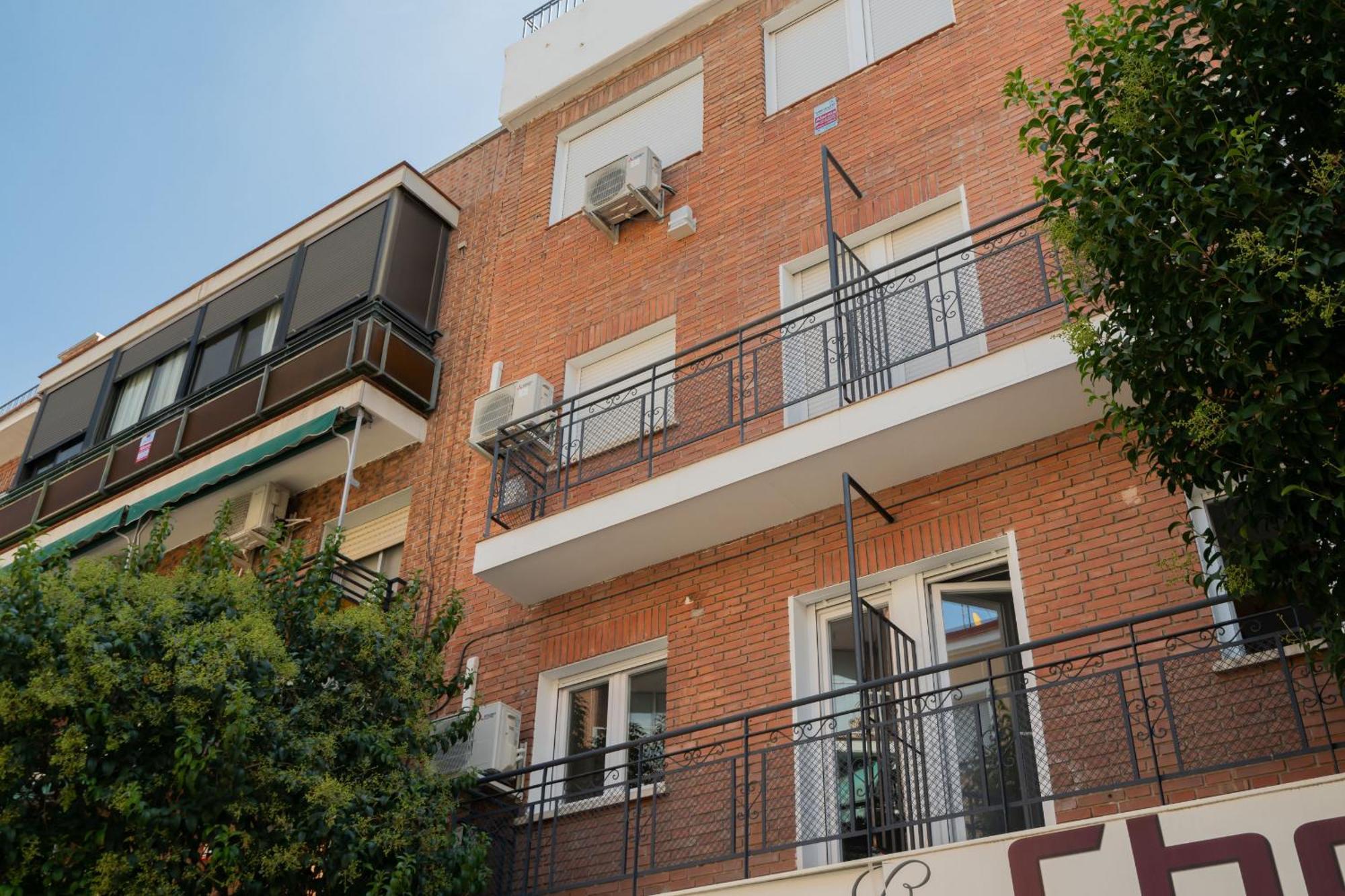 Madriver Apartamentos Reformados Con Parking Gratuito المظهر الخارجي الصورة